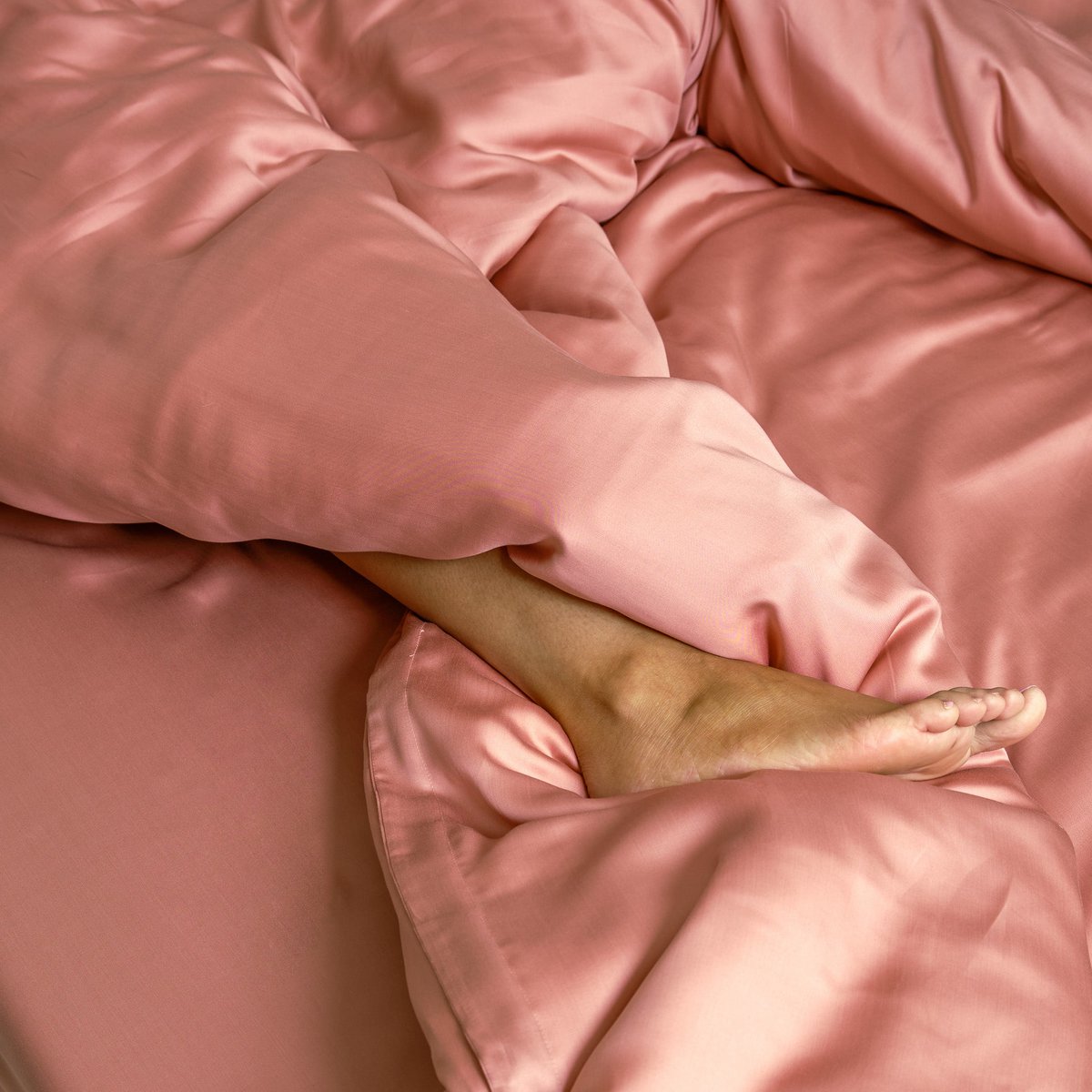 Spannbettlaken TENCEL™ Satin - atmungsaktiv & seidig weich  (Terra Pink)