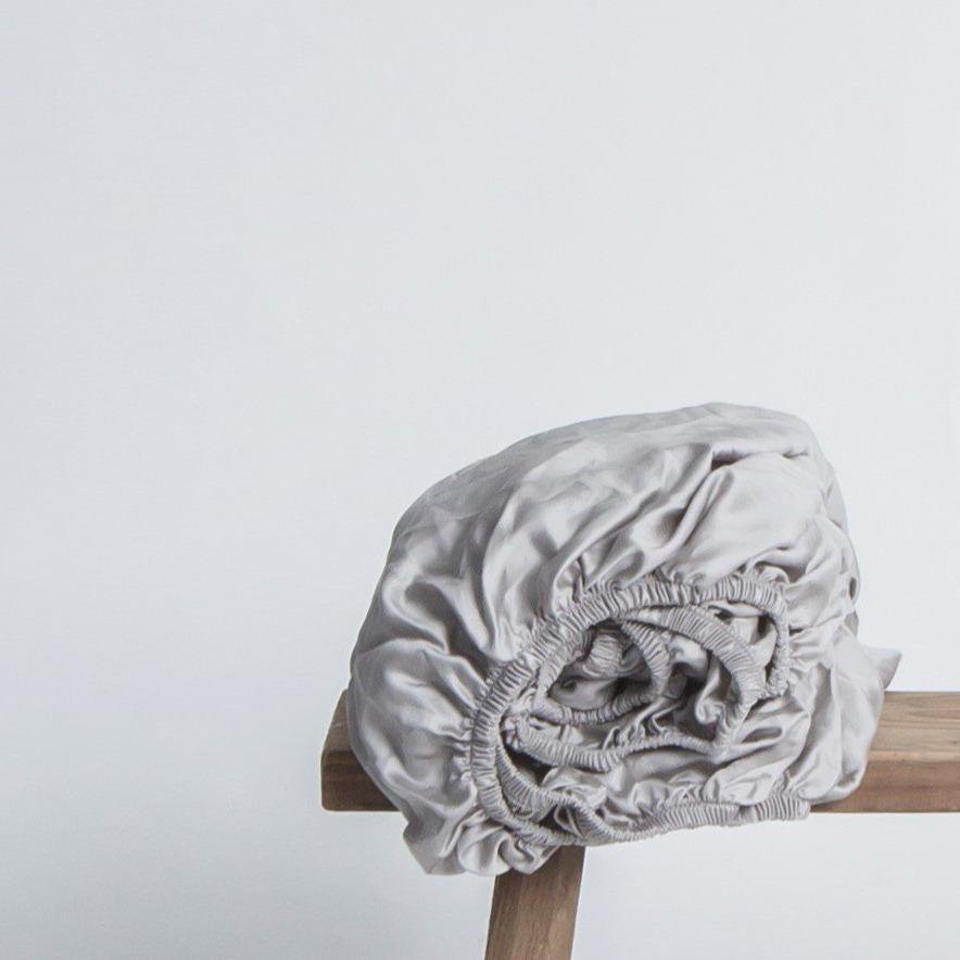 Spannbettlaken TENCEL™ Satin - atmungsaktiv & seidig weich (Taupe)