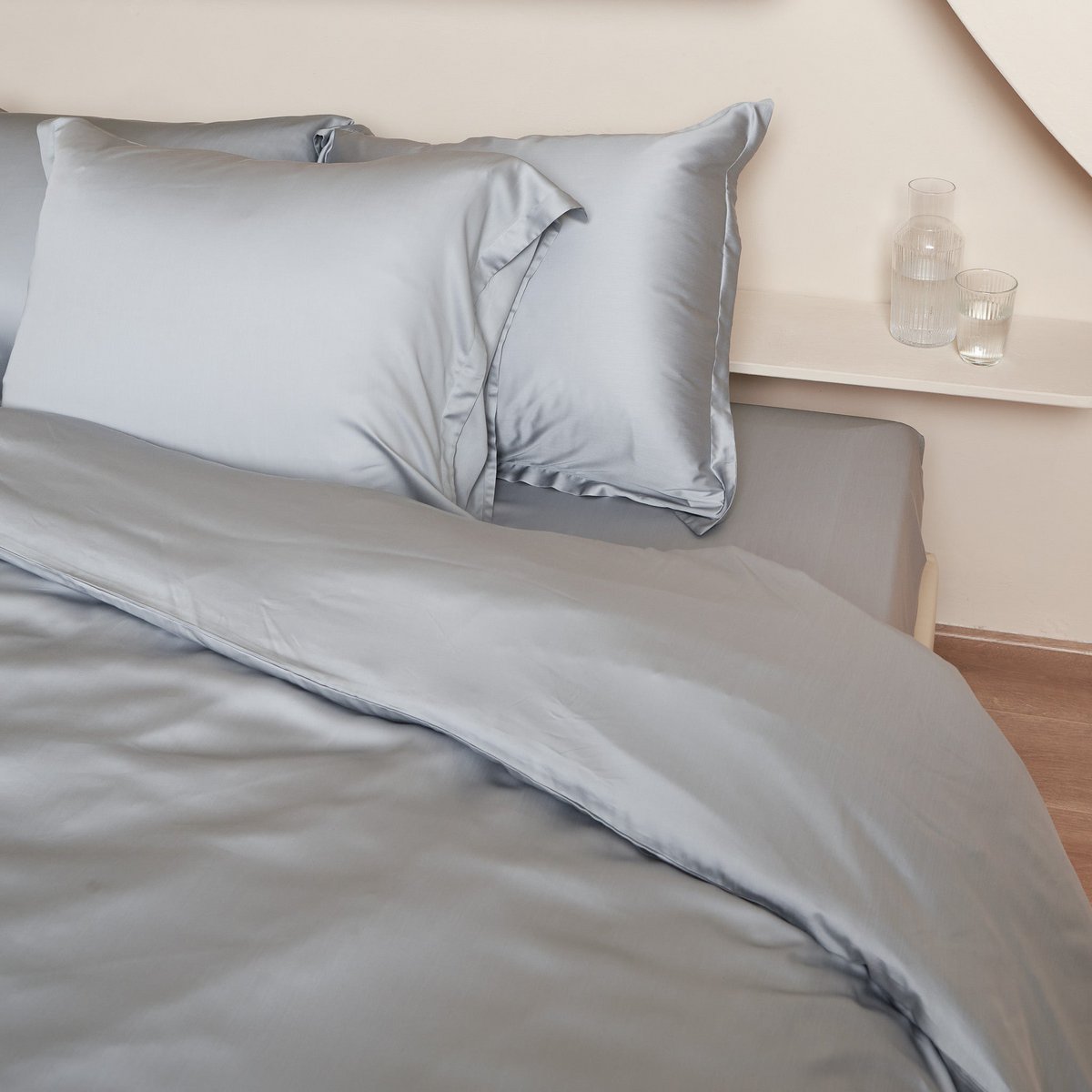 Spannbettlaken TENCEL™ Satin - atmungsaktiv & seidig weich  (Graublau)