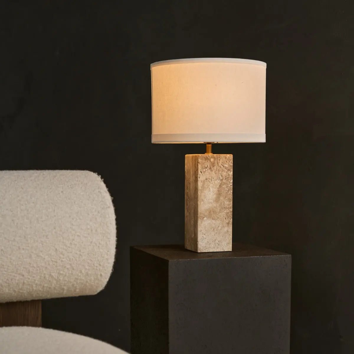 Travertin Lampe  Naturstein Baumwollschirm beige weiss SONVELIA
