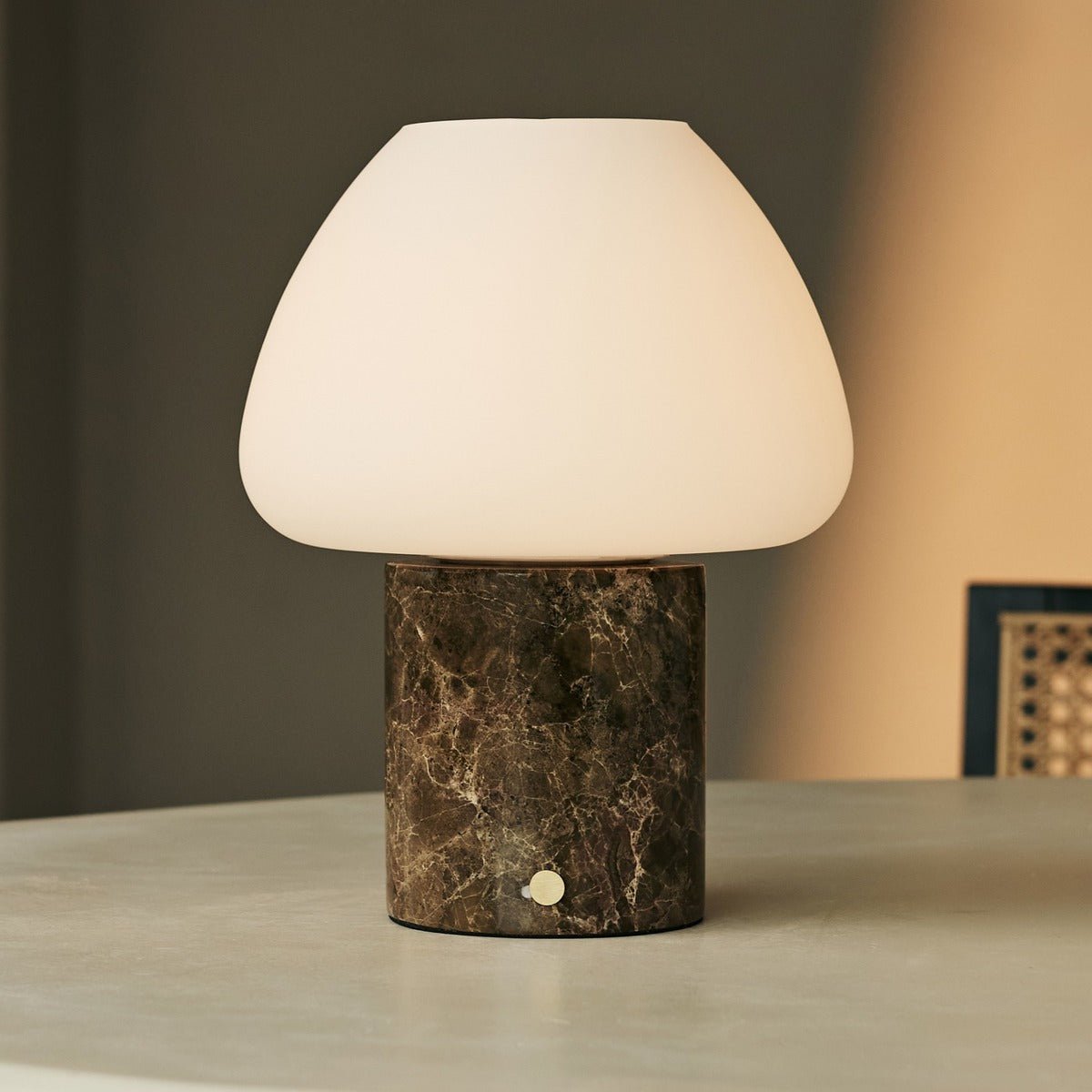 Wiederaufladbare Marmor Lampe   Dimmfunktion weiß braun SONVELIA