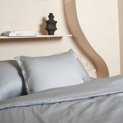 Luxuriöse TENCEL™ Lyocell Satin Bettwäsche - seidig-weich & atmungsaktiv (Graublau)